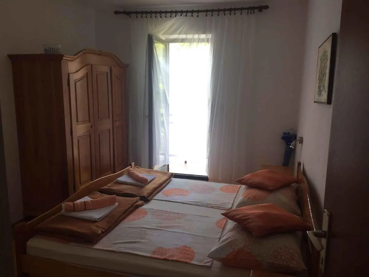 Apartments In Porec/Istrien 37216