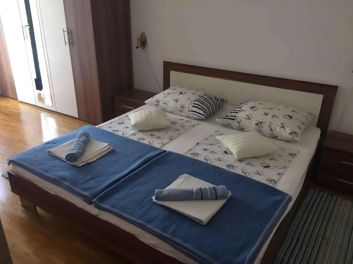 Apartments In Porec/Istrien 37216